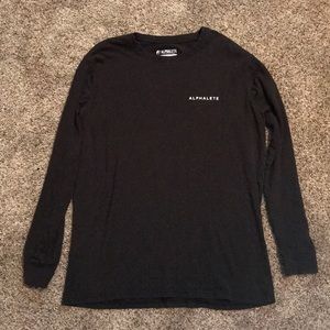 Alphalete men’s performance long sleeve shirt